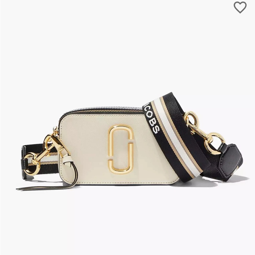 Marc Jacob’s Snapshot bag in white